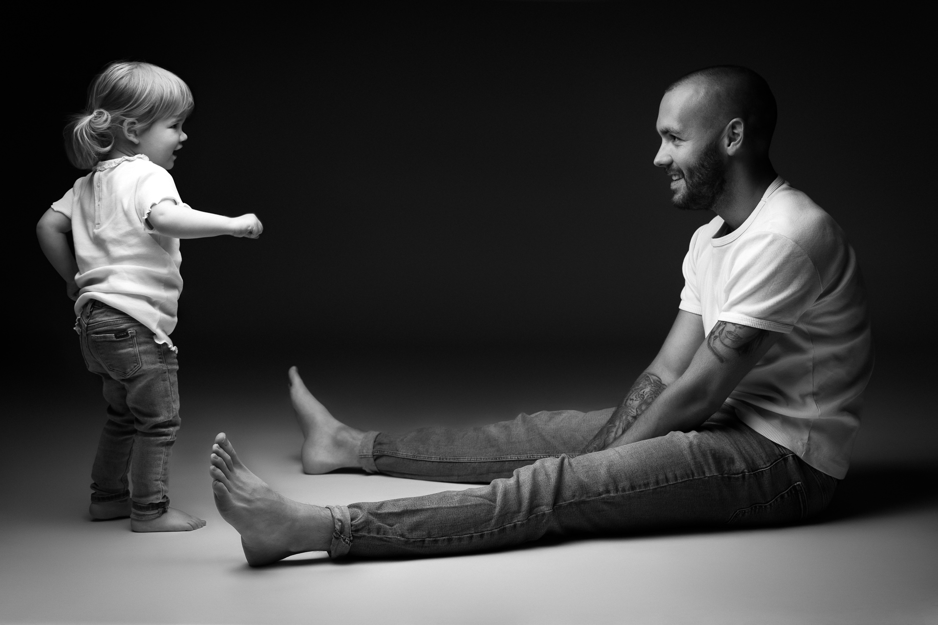 Portrait d'un jeu père-fille et des liens qui les unissent, un moment privilégié entre un papa et son enfant