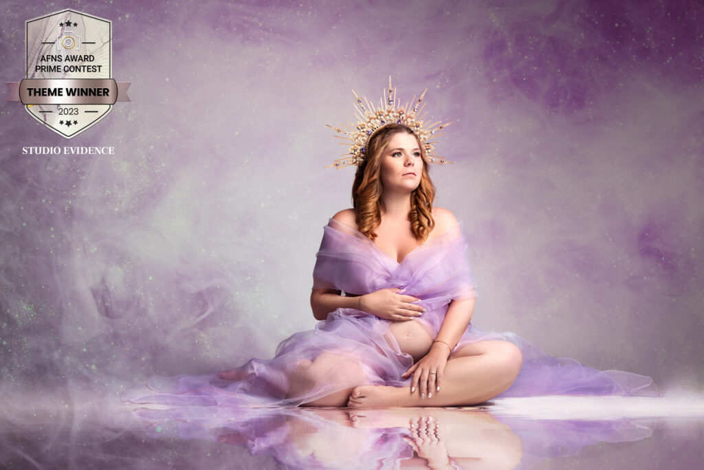 Portrait grossesse violet lavande récompensé AFNS Theme Winner