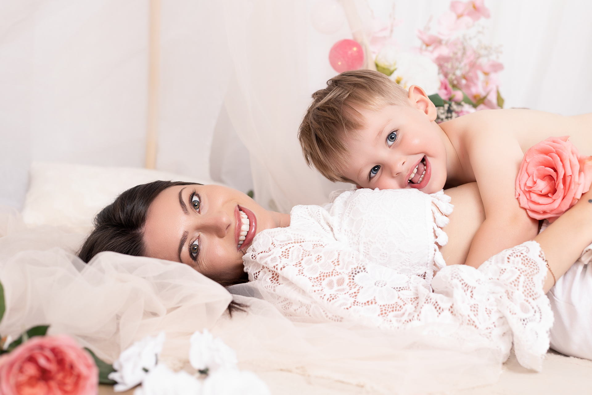 Séance photo maman enfant pour la Fête des mères à Pusignan